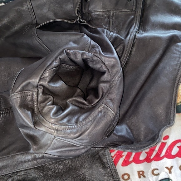 Banana republic leather jacket - Picture 16 of 16